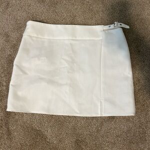 Zara White Mini Skirt with Buckle Detail